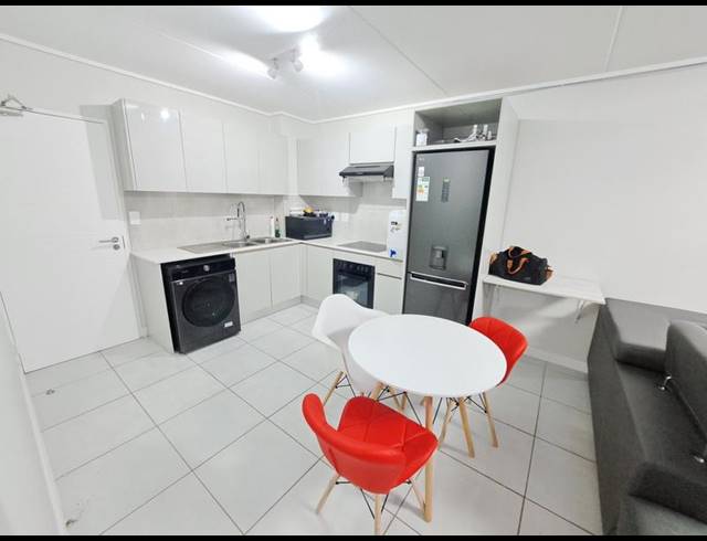 2 BEDROOM APARTMENT FOR SALE IN MOOIKLOOF